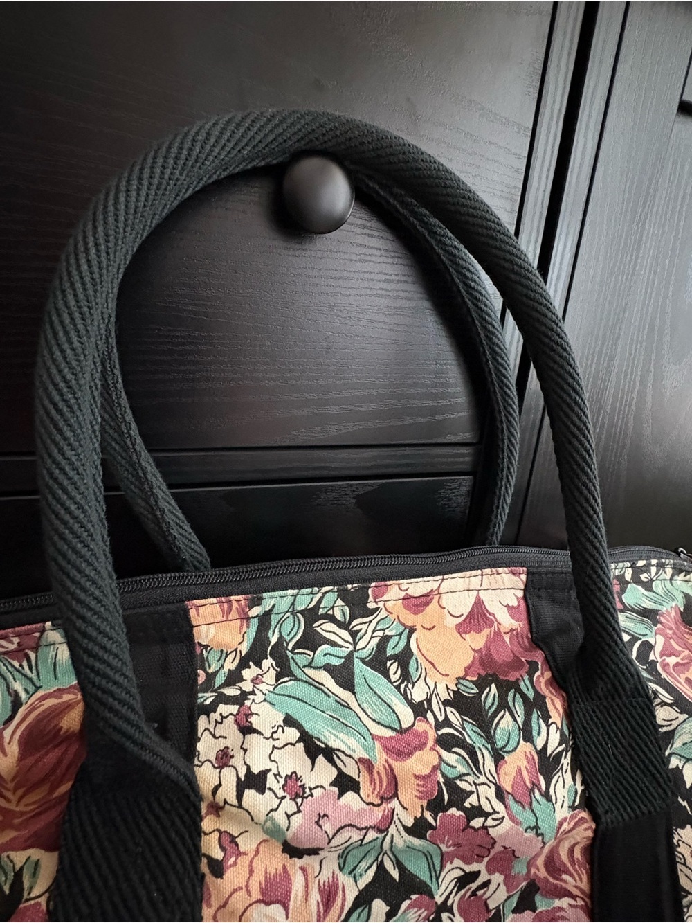 Vintage Style Floral Weekender Tote Bag in Pink and Black - Picture 7 of 7